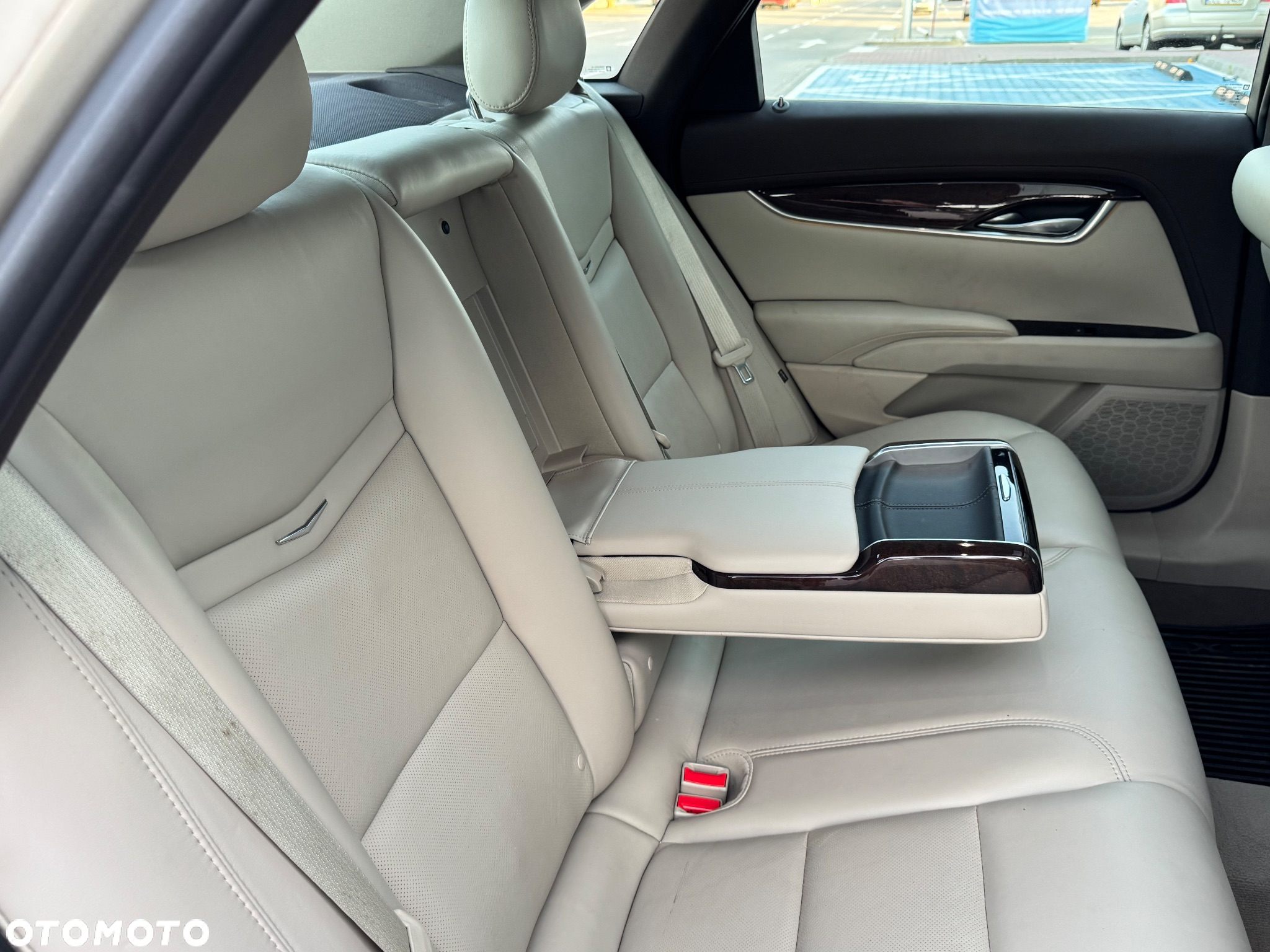 Cadillac XTS - 8