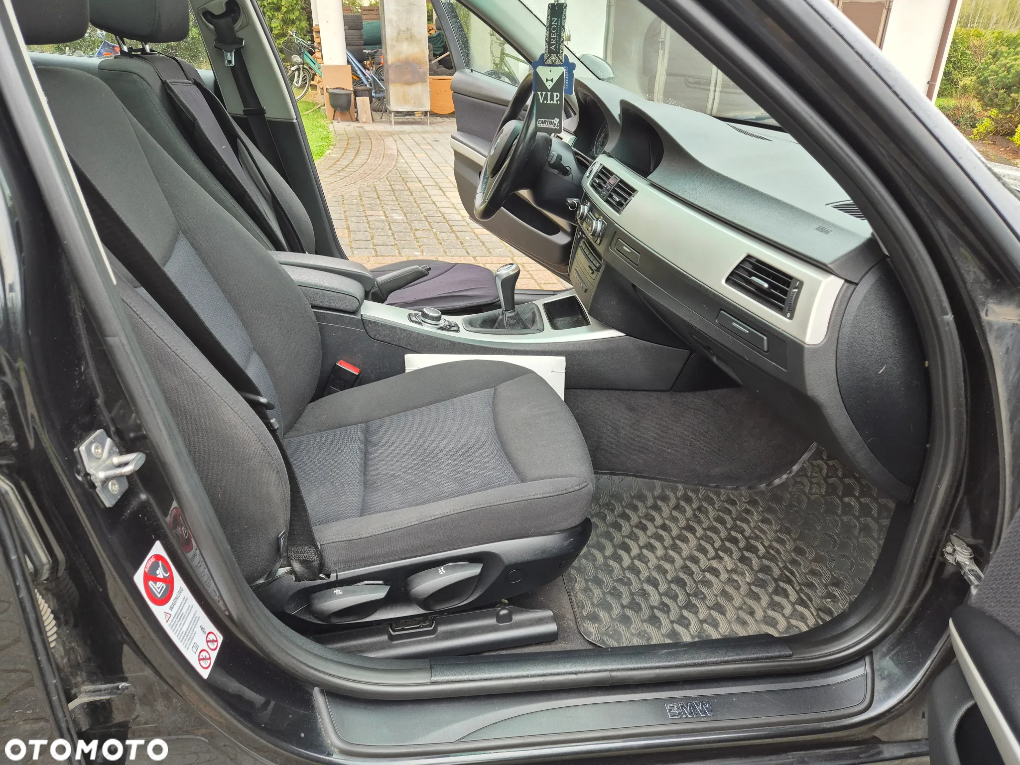 BMW Seria 3 320d - 29