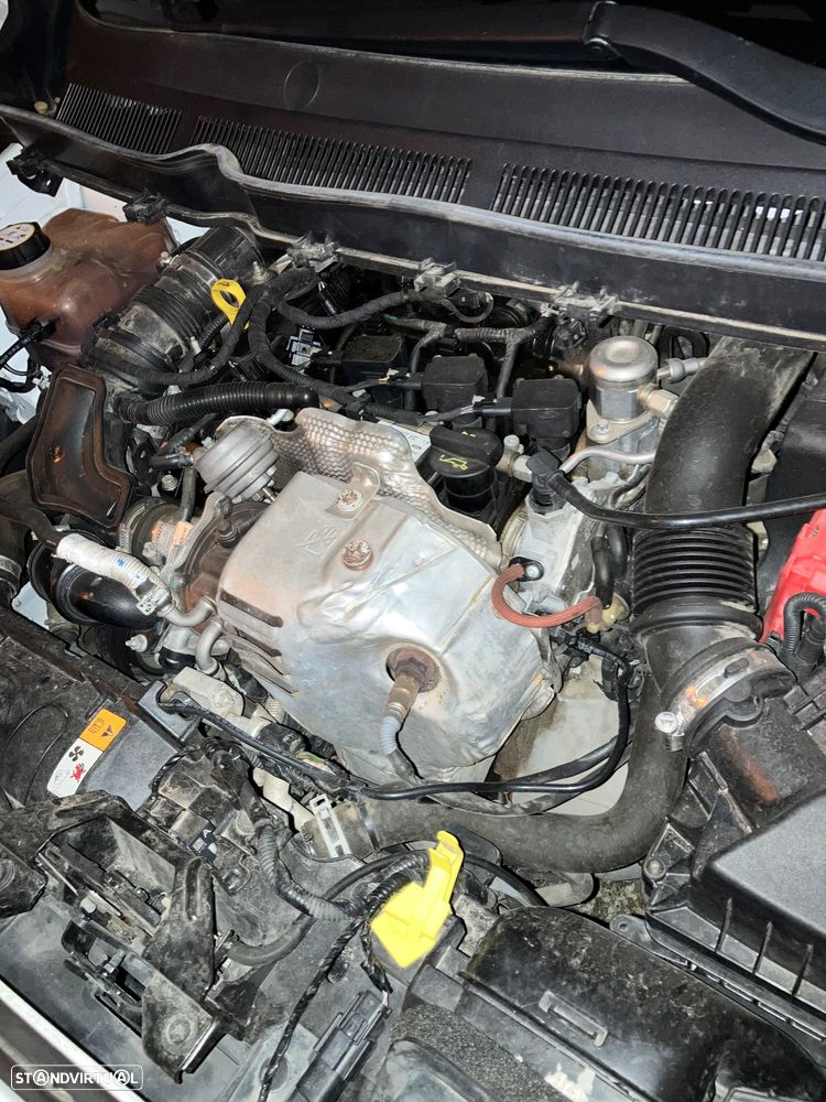 Ford Tourneo Courier 1.0 EcoBoost Ambiente - 22