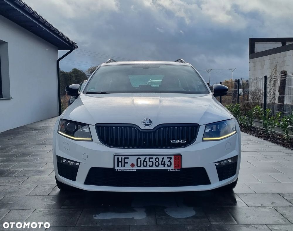 Skoda Octavia 2.0 TDI DSG RS - 5