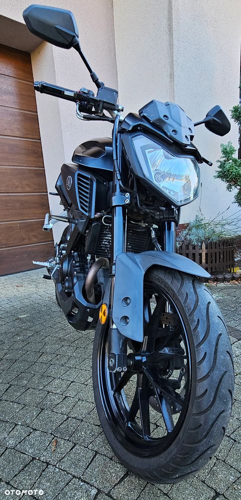 Yamaha MT - 16