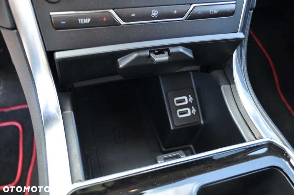 Ford Edge - 24