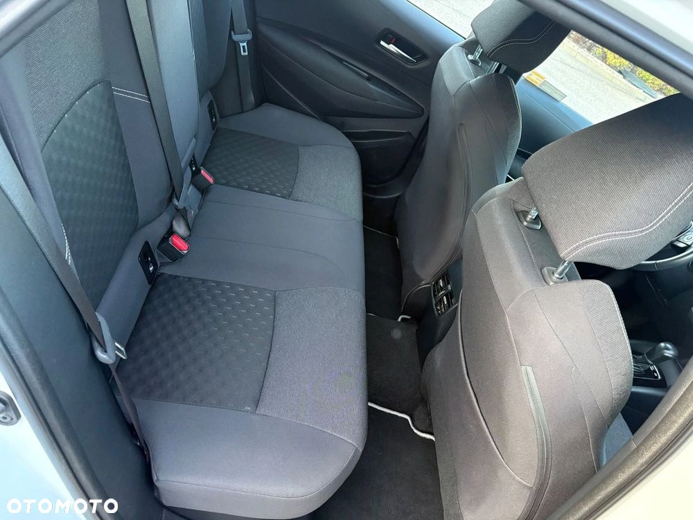Toyota Corolla 1.8 Hybrid Comfort - 12