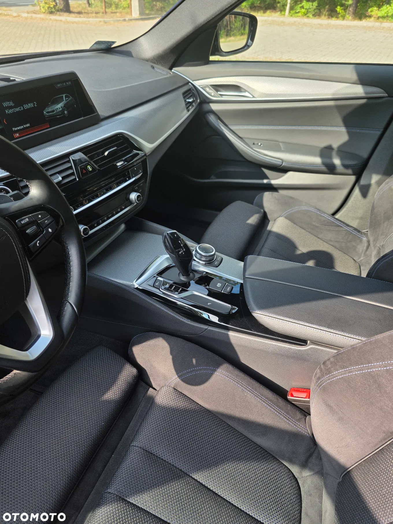 BMW Seria 5 520d xDrive - 22