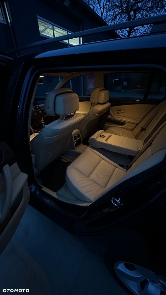 BMW Seria 5 535d Sport-Aut - 22