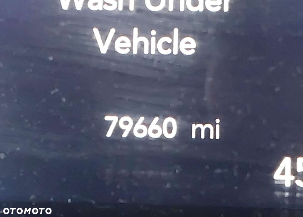 Chrysler Pacifica - 11