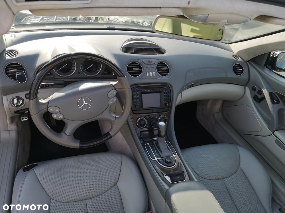 Mercedes-Benz SL 500 - 24