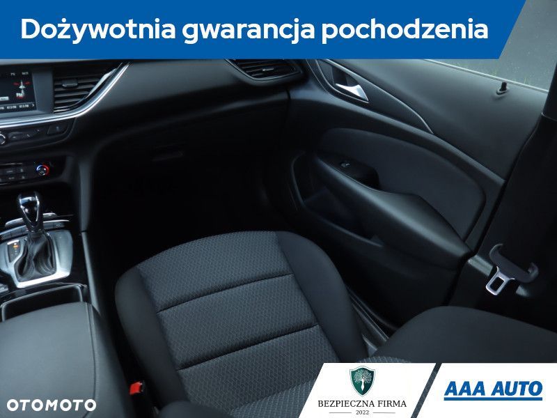 Opel Insignia - 10