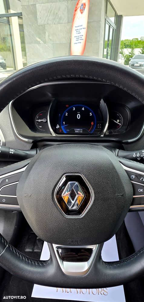 Renault Megane TCe 140 GPF LIMITED - 40