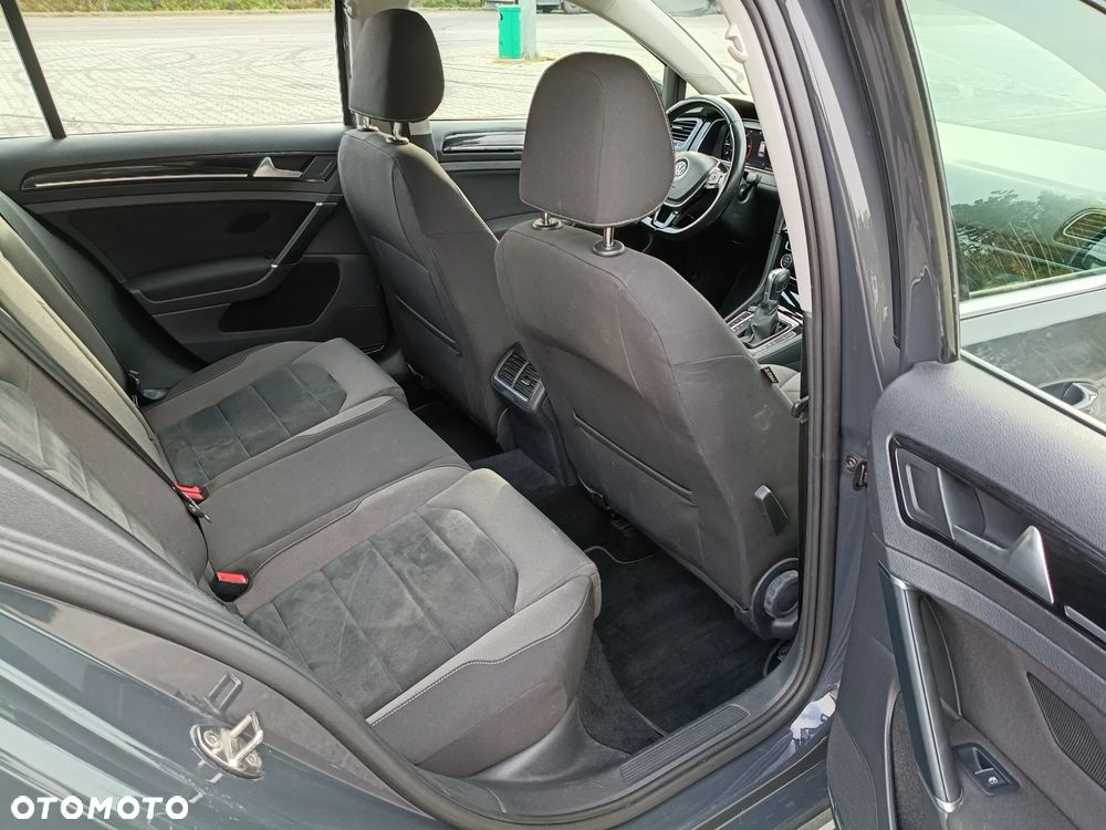 Volkswagen Golf 2.0 TDI SCR DSG R-Line - 11