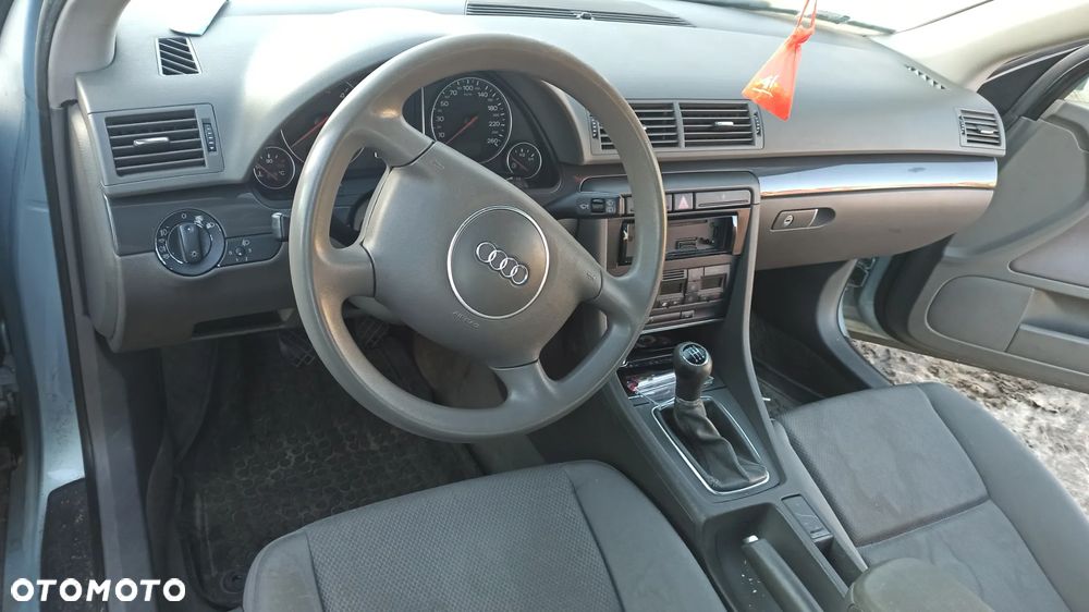 AUDI A4 B6 AVANT 1.9 TDI - 7