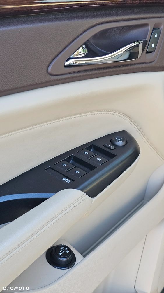 Cadillac SRX 3.6 V6 AWD Sport Luxury - 20