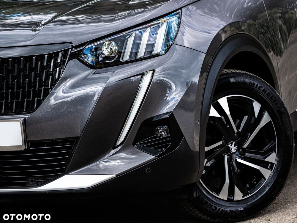 Peugeot 2008 1.2 PureTech GT S&S - 22