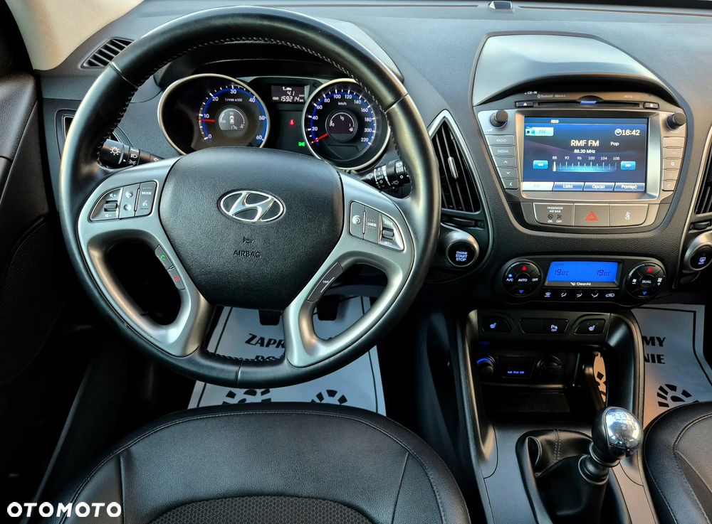 Hyundai ix35 1.7 CRDi 2WD Fifa World Cup Edition - 2
