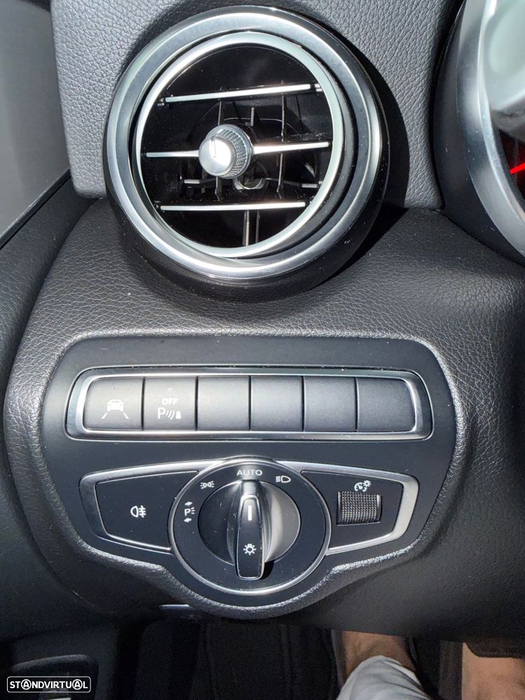 Mercedes-Benz GLC 250 d 4Matic 9G-TRONIC AMG Line - 12