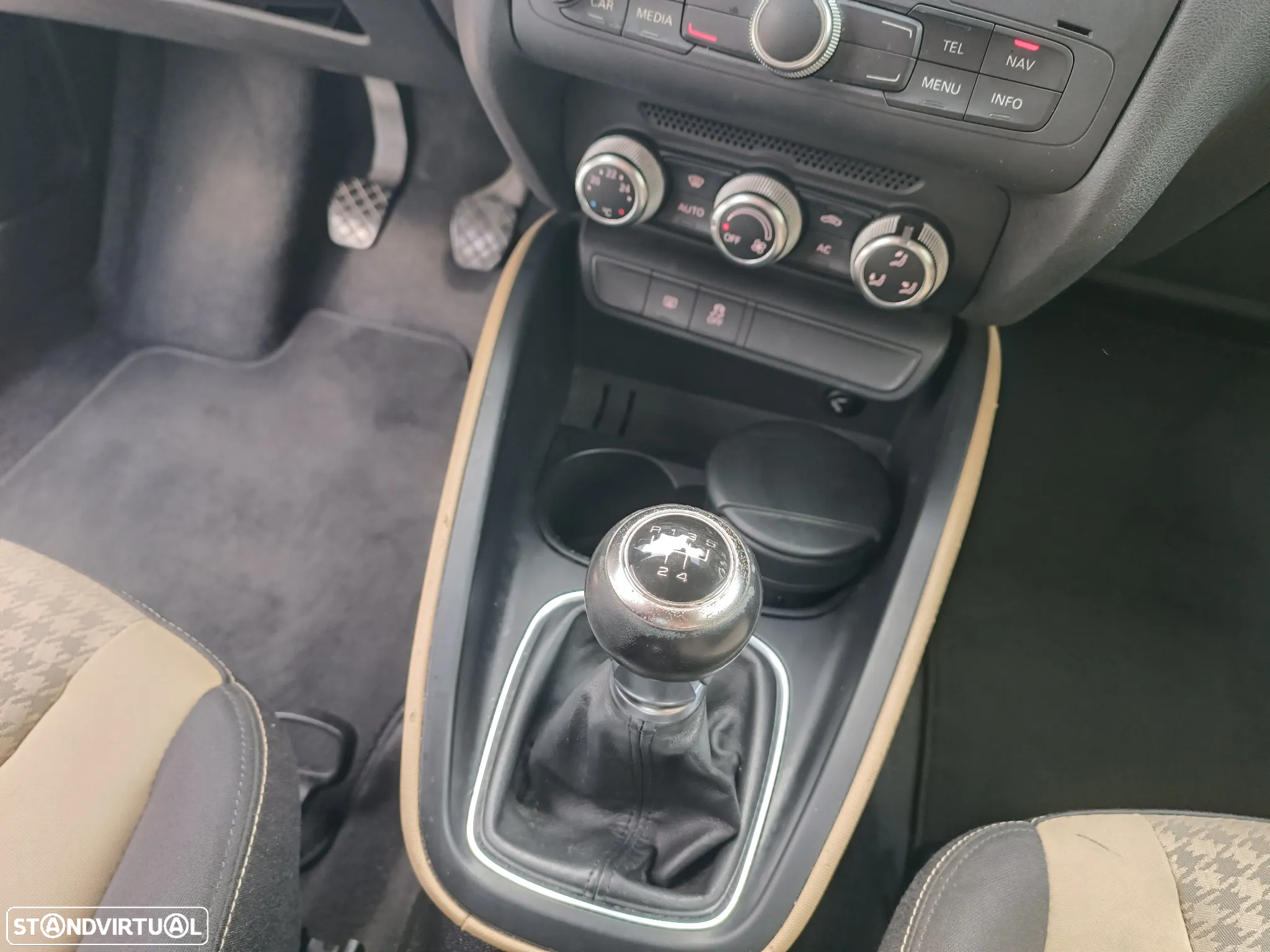 Audi A1 1.6 TDI Sport - 17