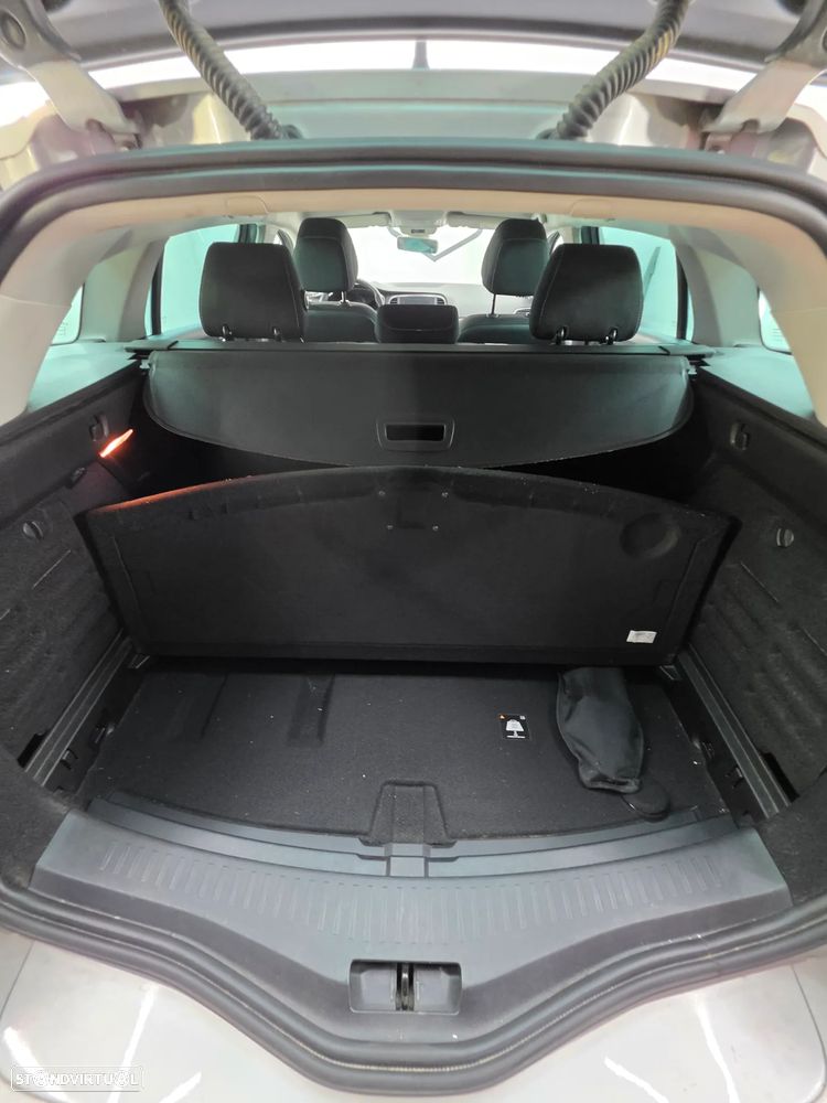 Renault Mégane Sport Tourer 1.5 Blue dCi Limited - 23