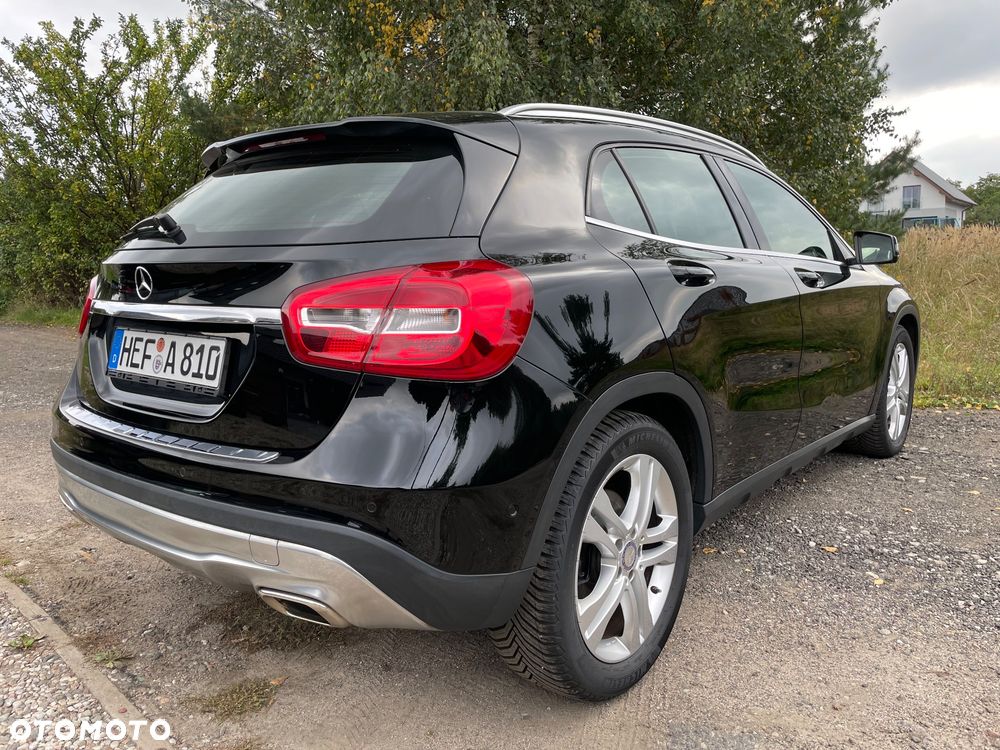 Mercedes-Benz GLA 200 - 7