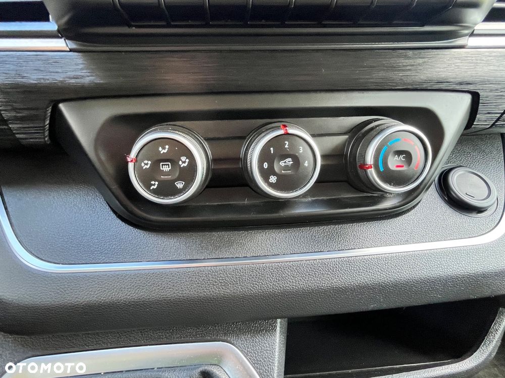 Renault Trafic - 17