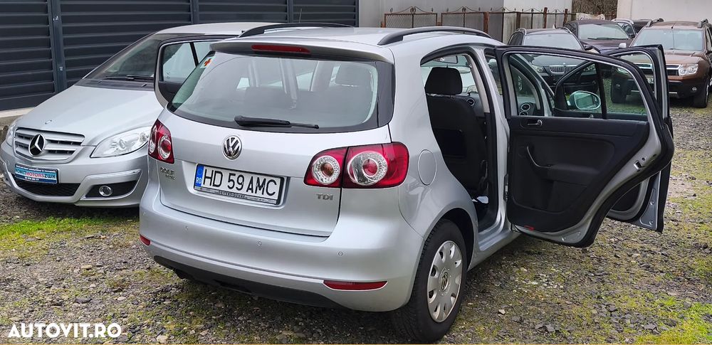 Volkswagen Golf Plus 1.6 TDI DPF Life - 24