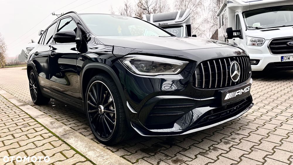 Mercedes-Benz GLA - 14