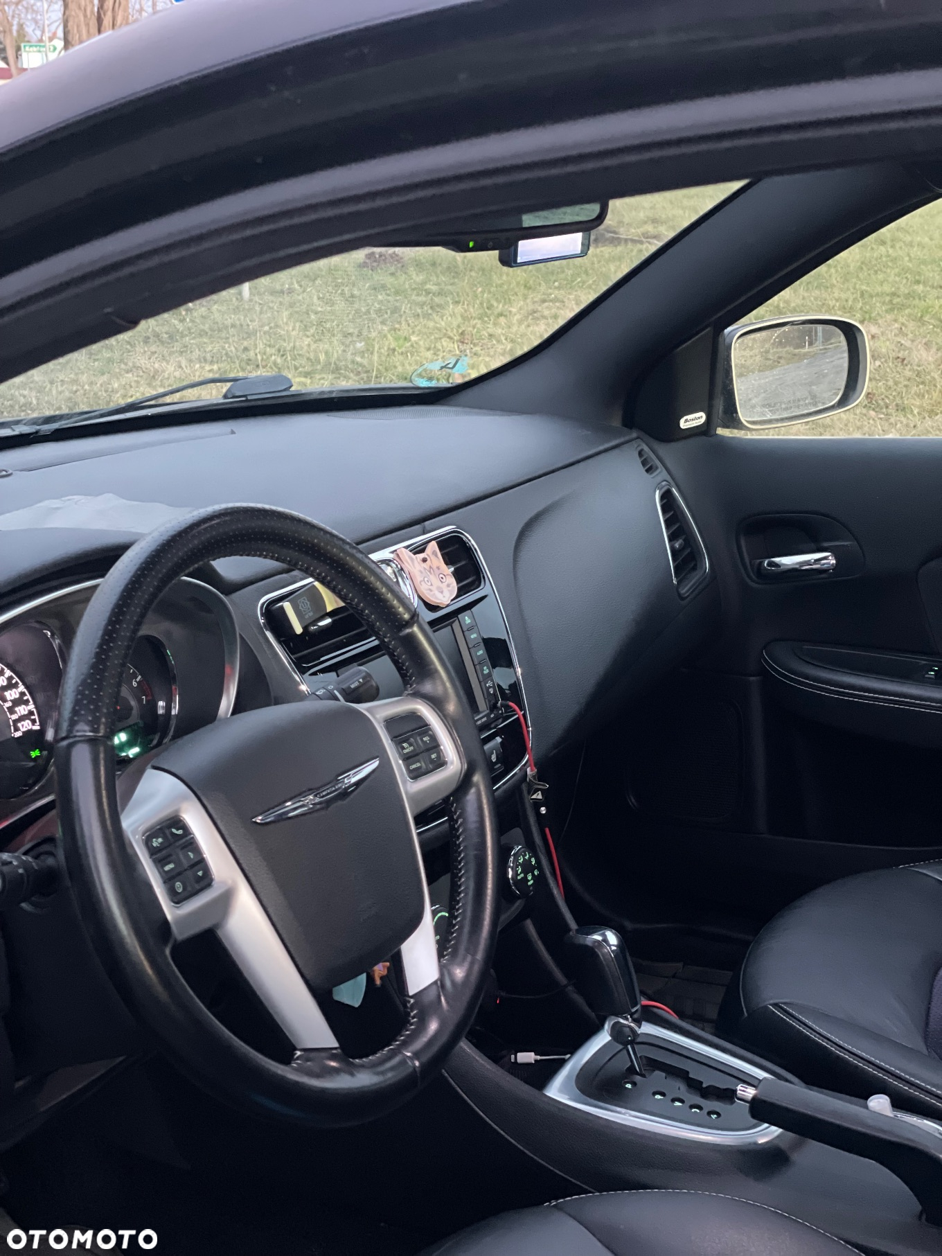 Chrysler 200 - 18