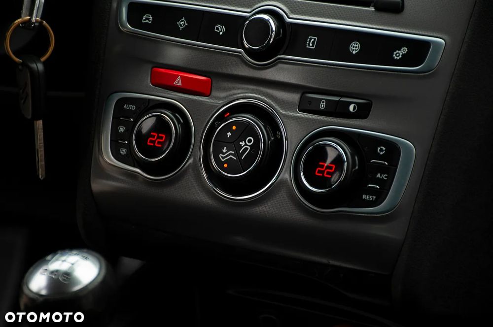 Citroën C4 PureTech 130 Stop&Start SHINE - 21