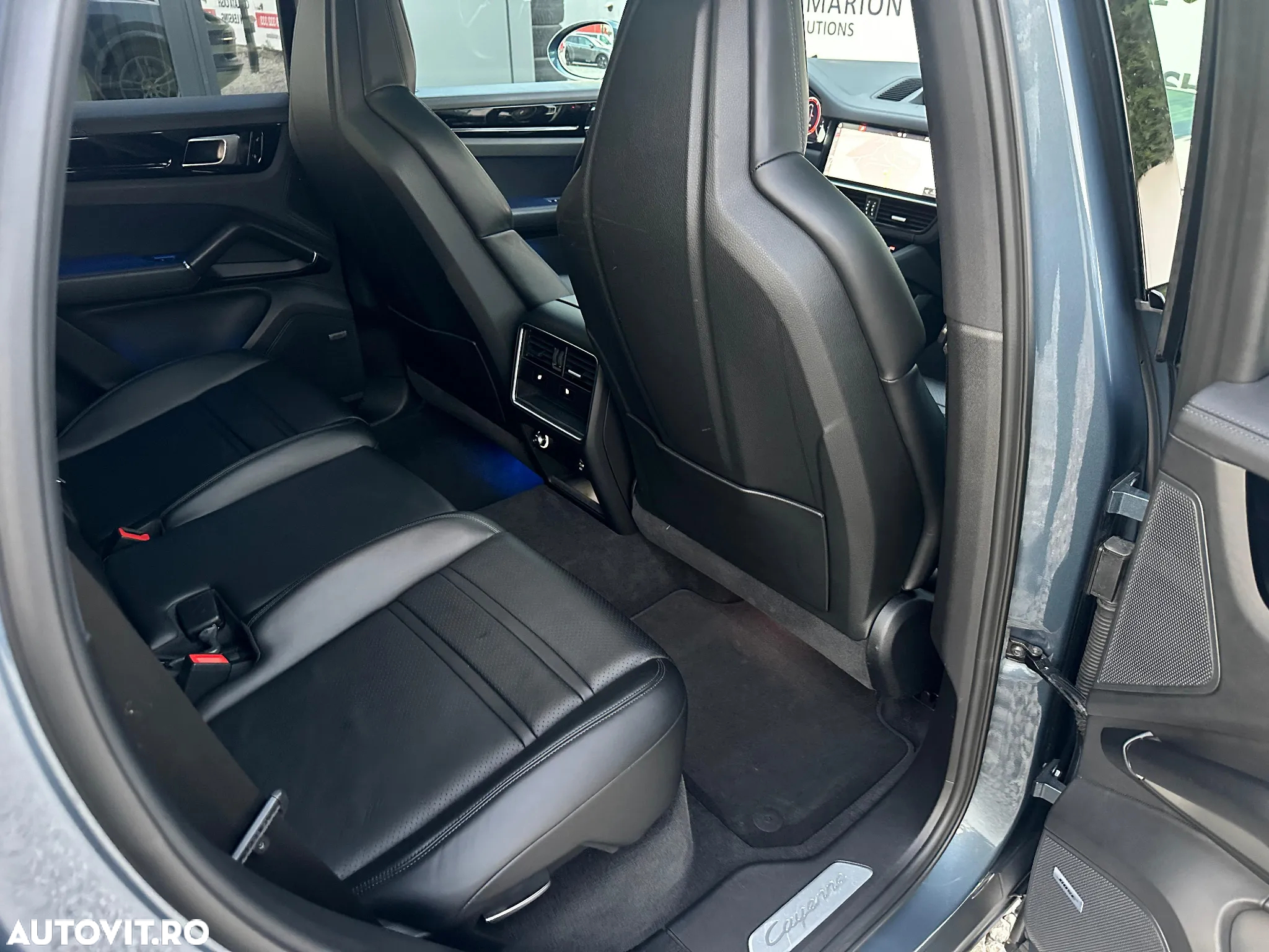 Porsche Cayenne S - 5