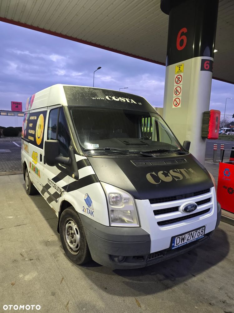 Ford Transit - 1