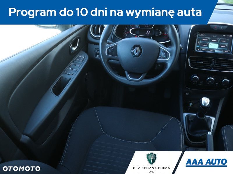 Renault Clio - 9