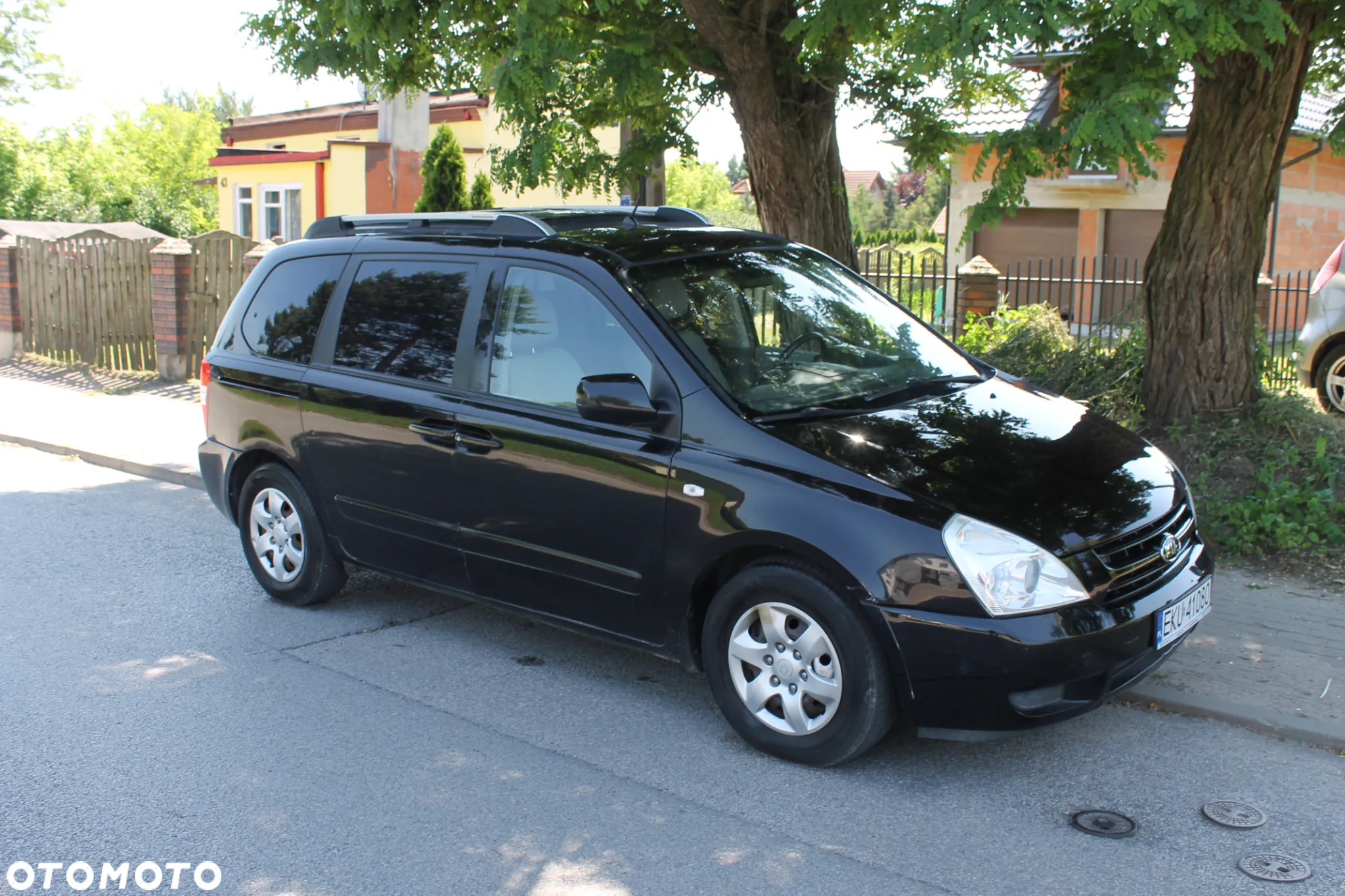 Kia Carnival 2.9 CRDi EX - 3