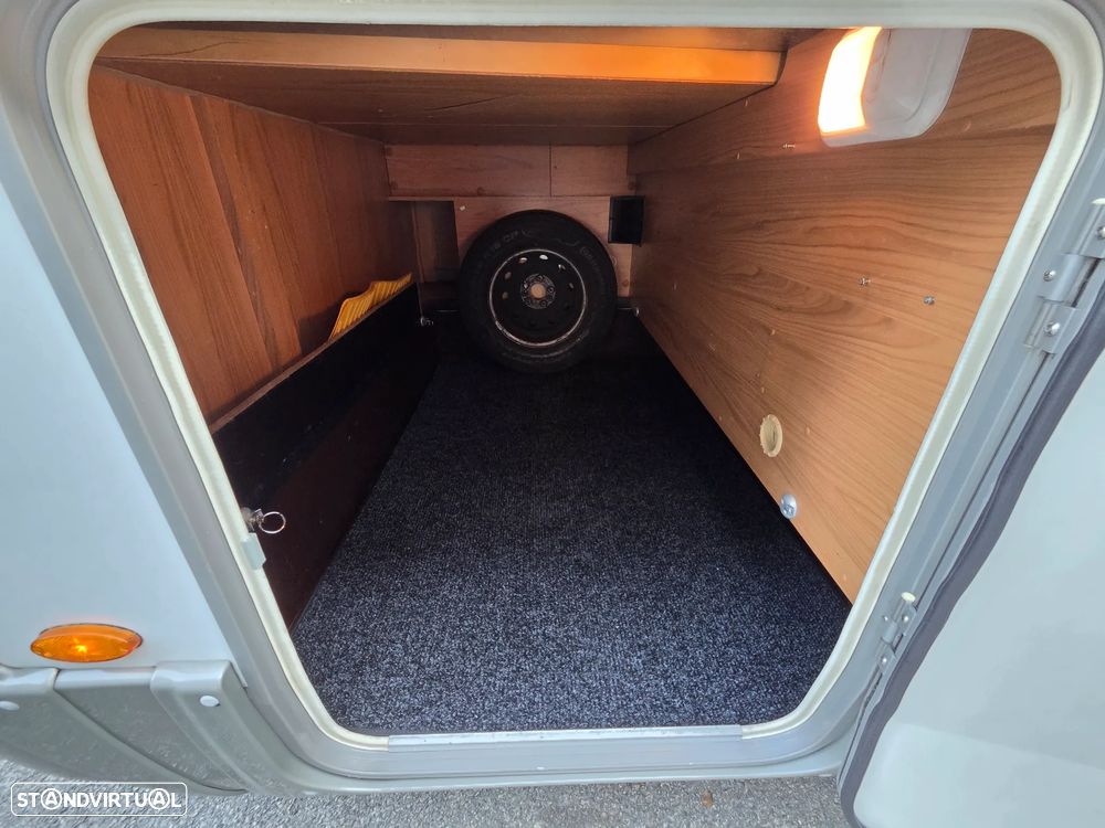 Burstner Aviano 725i cama central - 23