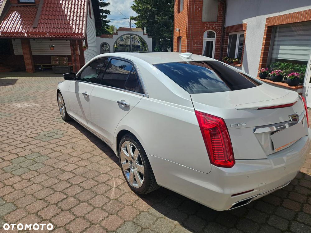 Cadillac CTS - 6