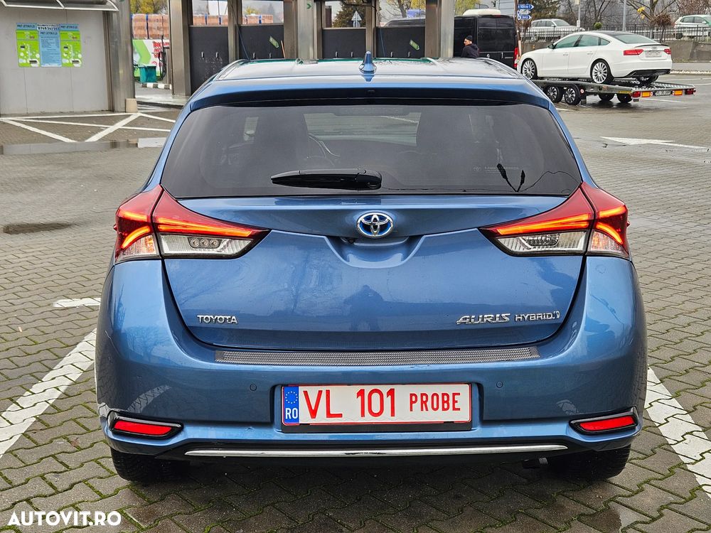 Toyota Auris 1.8 Hybrid Executive - 7