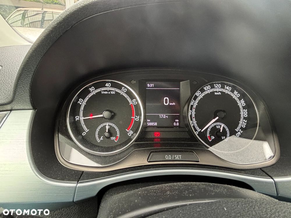 Skoda Fabia 1.0 TSI Ambition - 8