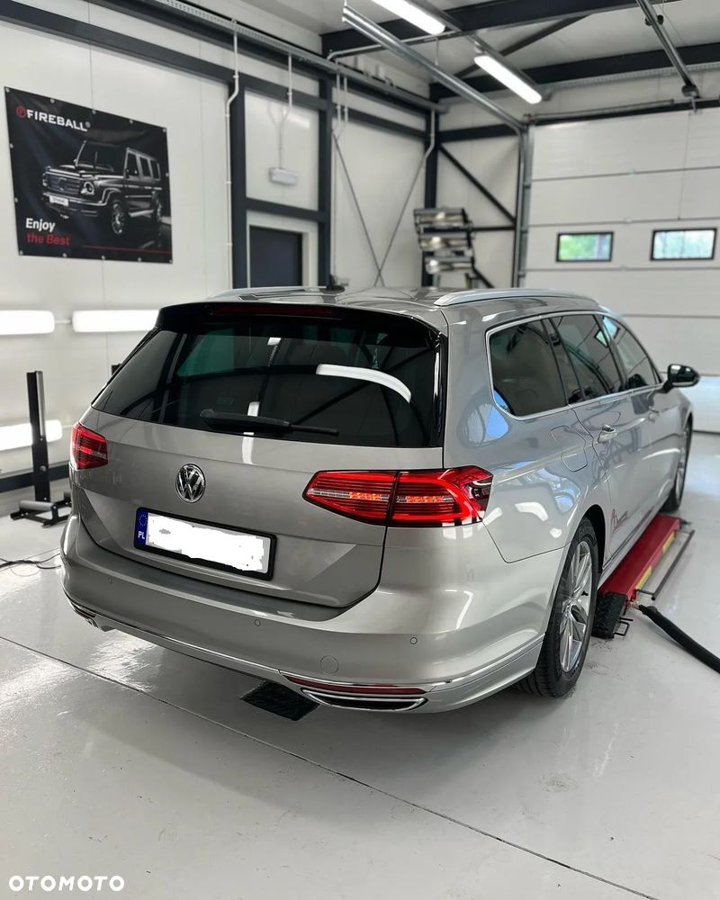 Volkswagen Passat - 9