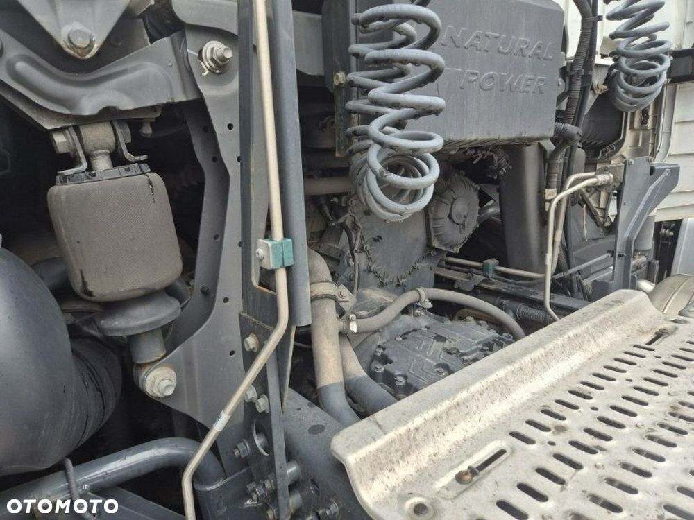 Iveco As440St/p - 32