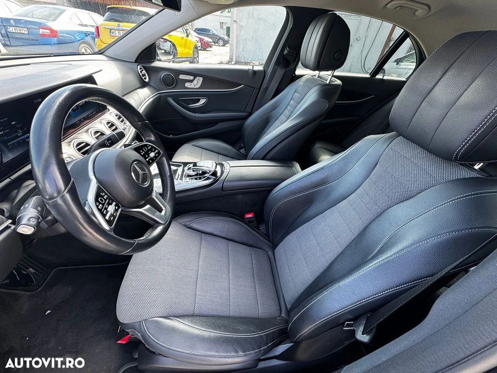 Mercedes-Benz E 220 d 4MATIC 9G-TRONIC Exclusive - 11