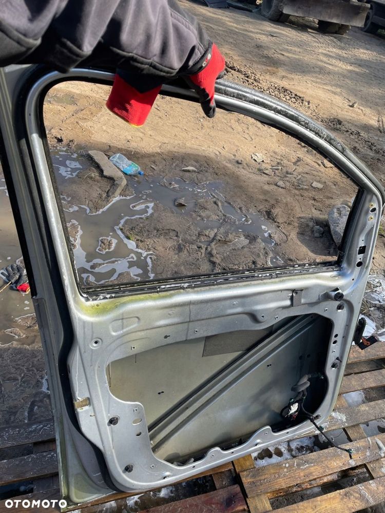 vw touran I drzwi lewe przód przednie kod lakieru - LA7W - 12