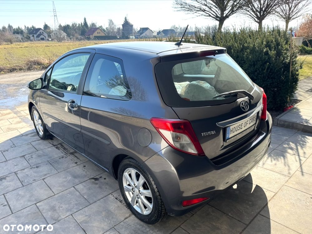 Toyota Yaris 1.0 VVT-i Life - 24