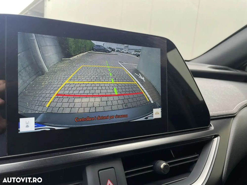 Lexus UX 250h Business Edition - 8