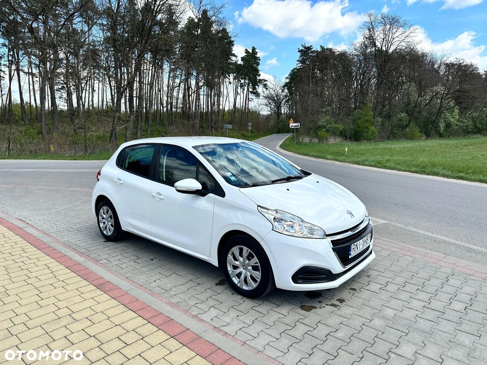 Peugeot 208 - 3