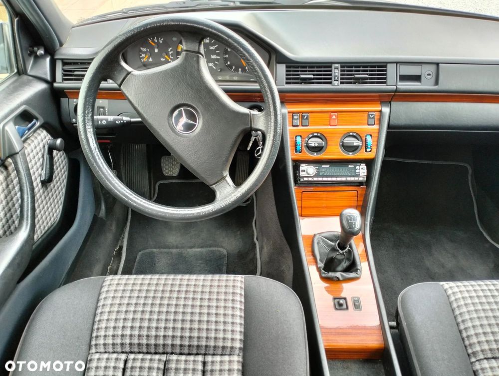 Mercedes-Benz W124 (1984-1993) - 5