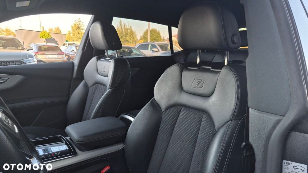 Audi Q8 - 18
