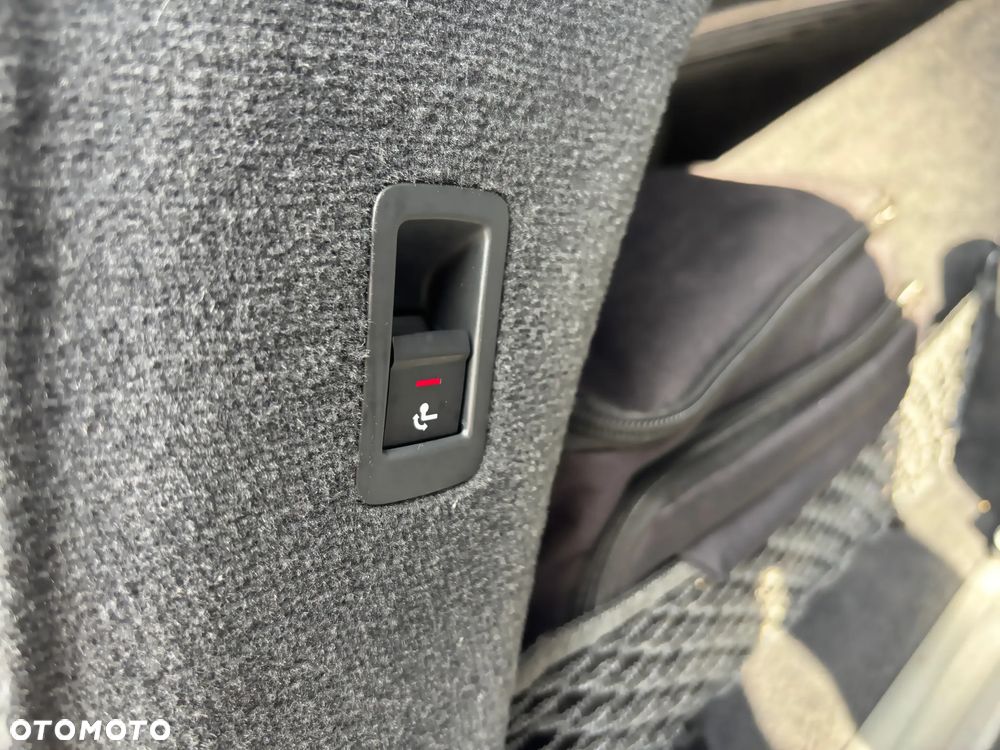 Audi A6 Avant 40 TDI quattro S tronic S line - 19