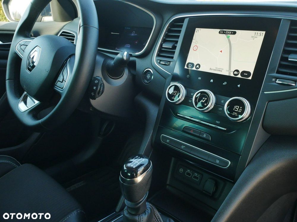 Renault Megane 1.3 TCe Techno - 29