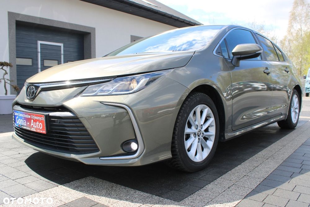 Toyota Corolla - 12