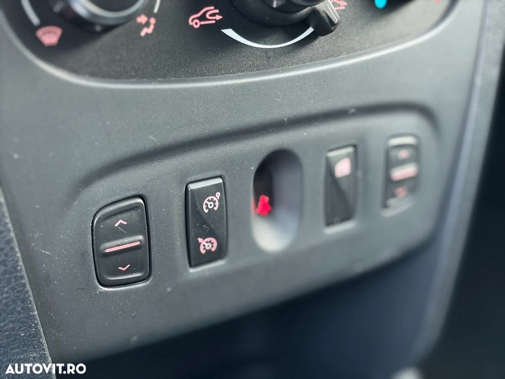 Dacia Sandero Stepway TCe 90 (S&S) Celebration - 16