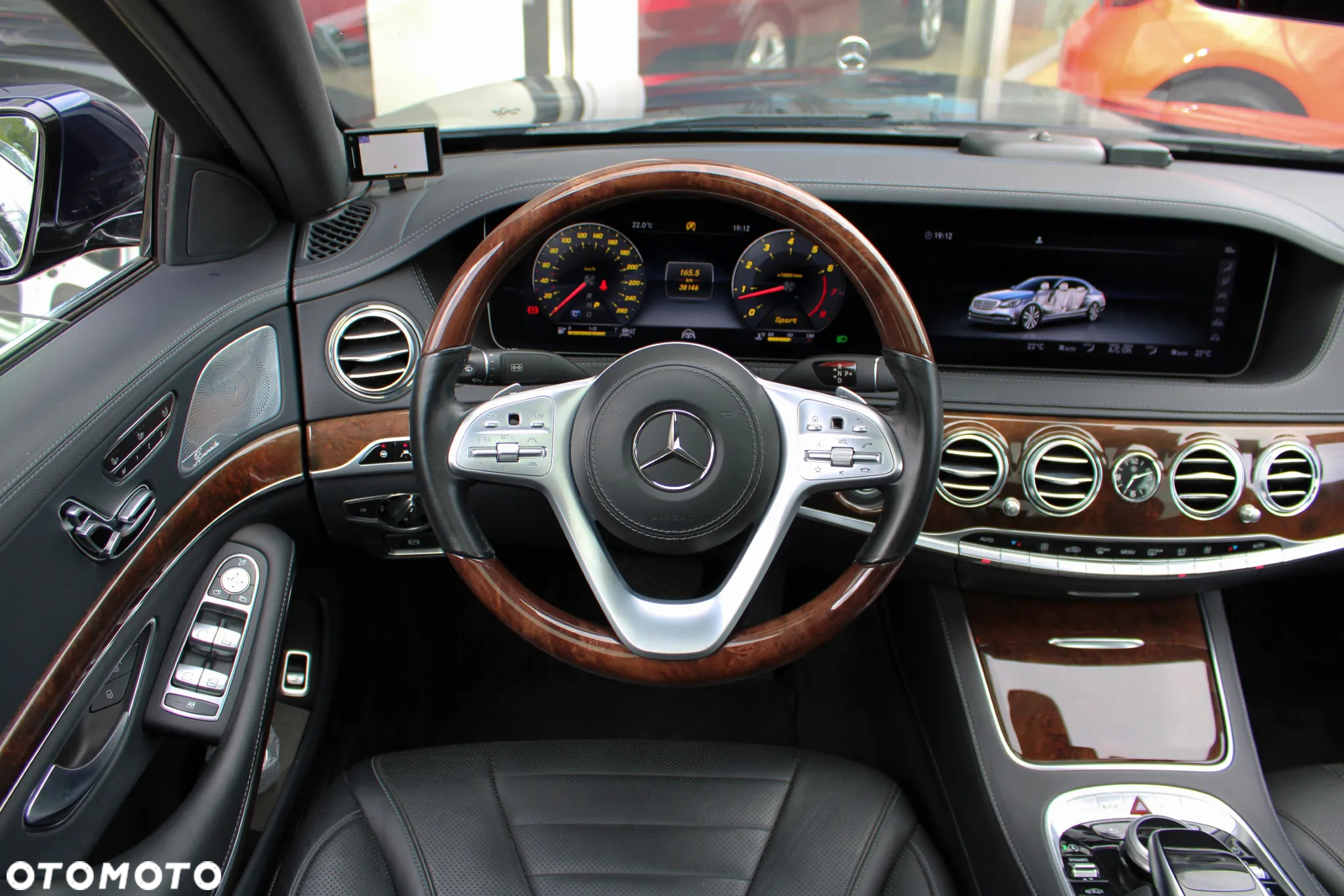 Mercedes-Benz Klasa S 560 4-Matic L 9G-TRONIC - 19