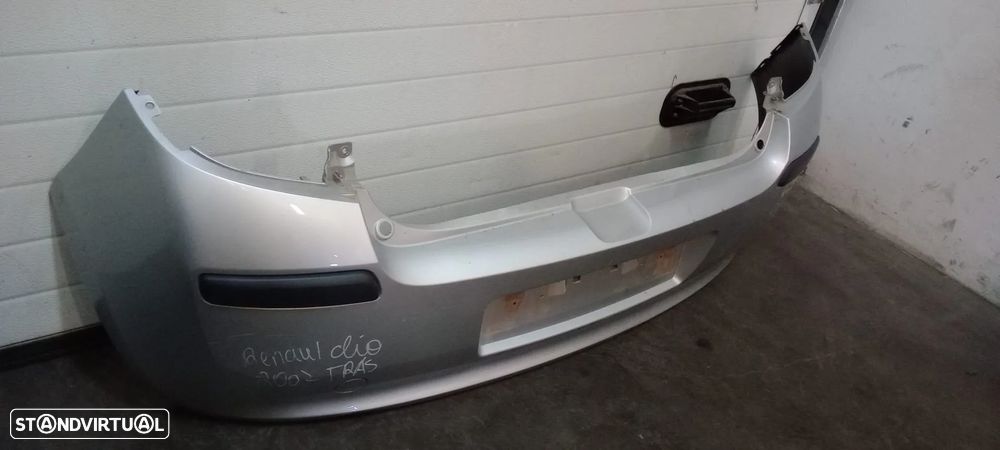 PARACHOQUES / PARA CHOQUES TRAS RENAULT CLIO III 5 PORTAS - 2